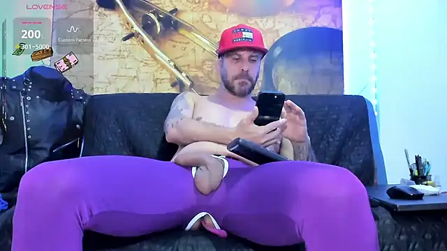 Snapshot of johny_bluexxx chatting on September 2025 05:29:01 PM johny bluexxx online show from September 2025 05:29:01 PM
