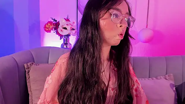 Eva Macalliter online show from March 2026 03:28:01 AM