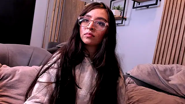 Eva Macalliter online show from October 2025 04:22:02 AM