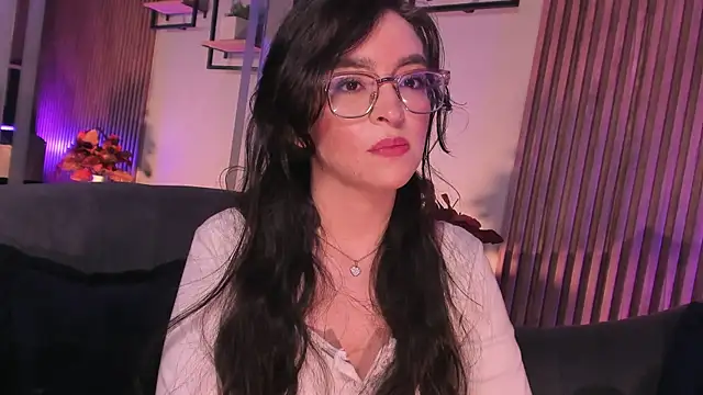 Eva Macalliter online show from April 2026 03:18:02 AM