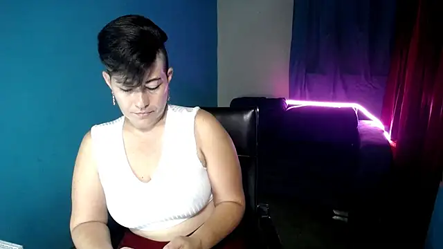 Snapshot of Sunny_rayz_ chatting on June 2026 10:32:01 AM Sunny rayz online show from June 2026 10:32:01 AM