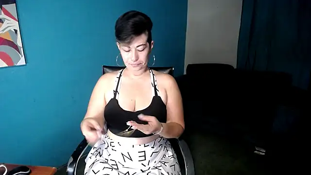 Snapshot of Sunny_rayz_ chatting on July 2026 10:30:02 AM Sunny rayz online show from July 2026 10:30:02 AM