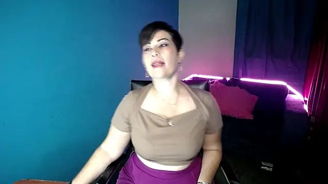 Snapshot of Sunny_rayz_ chatting on June 2026 10:20:01 AM Sunny rayz online show from June 2026 10:20:01 AM