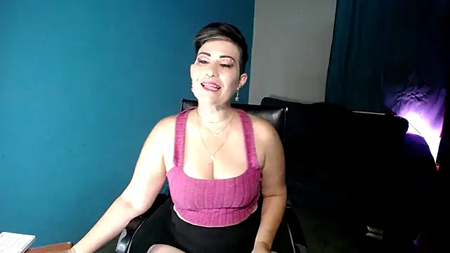 Snapshot of Sunny_rayz_ chatting on June 2026 10:37:01 AM Sunny rayz online show from June 2026 10:37:01 AM