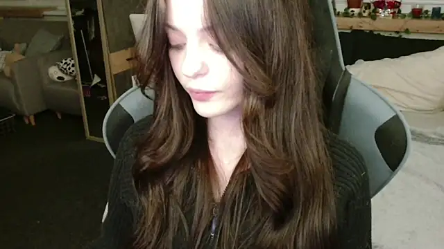 juice-peach online show from February 2025 10:20:01 PM