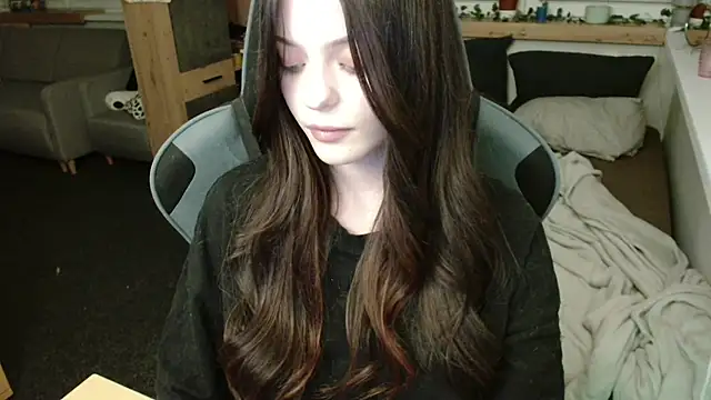 juice-peach online show from March 2025 10:04:02 PM