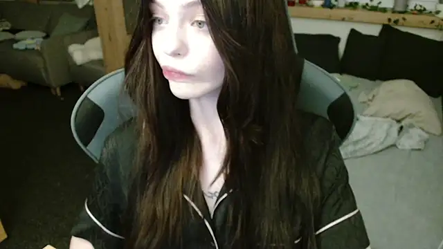 juice-peach online show from December 2024 10:13:02 PM