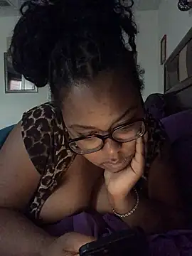 SweetHoneyBunz online show from January 2026 04:47:02 PM
