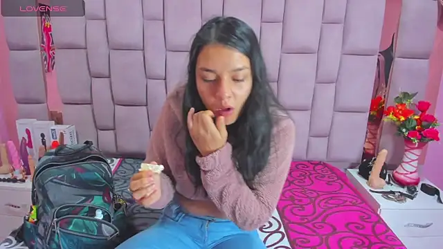 Bich Anal  online show from March 2025 01:29:02 PM
