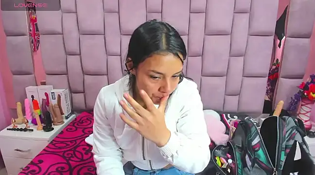Bich Anal  online show from March 2025 01:29:01 PM