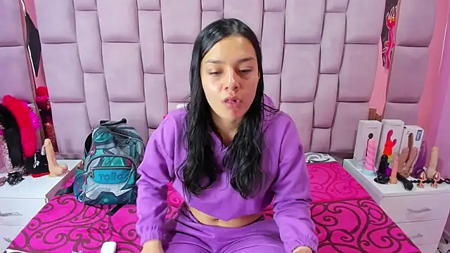 Bich Anal  online show from February 2025 01:22:01 PM