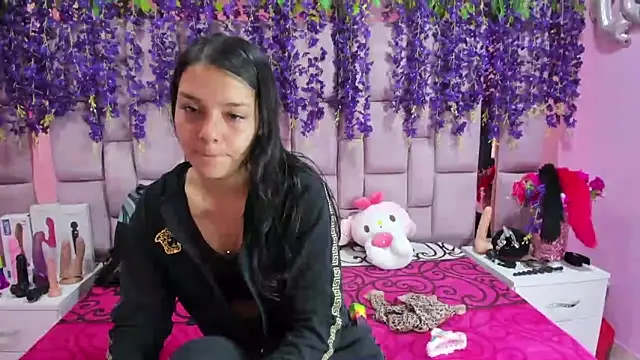 Bich Anal  online show from February 2025 01:22:01 PM