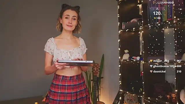 Snapshot of bananya_kitty chatting on December 2024 06:32:02 PM bananya kitty online show from December 2024 06:32:02 PM