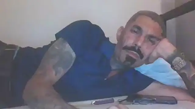 Snapshot of RoosterWabbit chatting on September 2025 01:45:02 AM RoosterWabbit online show from September 2025 01:45:02 AM