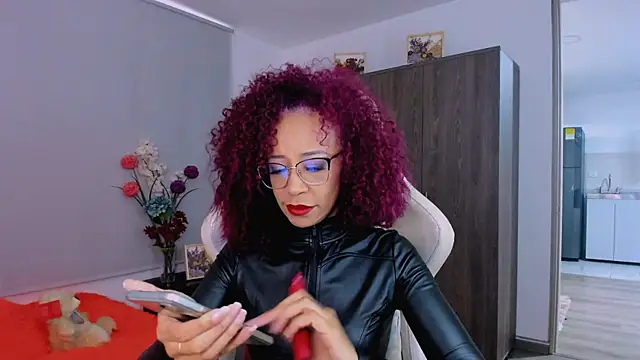 ScarlettMalbec online show from February 2026 09:47:02 PM