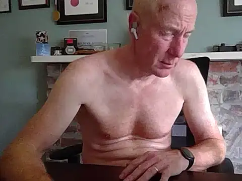 Snapshot of jiggy77777 chatting on December 2024 04:34:02 AM jiggy77777 online show from December 2024 04:34:02 AM