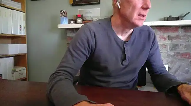 Snapshot of jiggy77777 chatting on December 2024 01:43:01 AM jiggy77777 online show from December 2024 01:43:01 AM