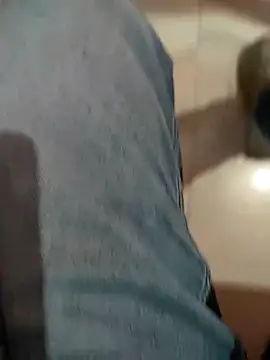 COUPLLE VILLAGE online show from December 2025 10:04:01 AM