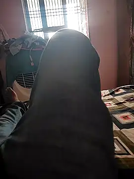 COUPLLE VILLAGE online show from April 2026 04:03:01 AM