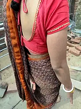 COUPLLE VILLAGE online show from February 2026 03:03:02 AM