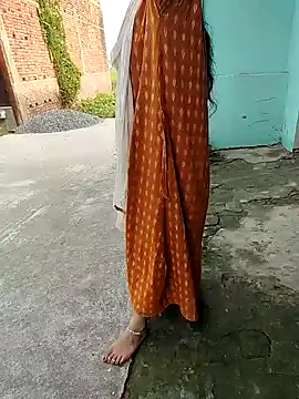 COUPLLE VILLAGE online show from October 2025 02:44:02 AM