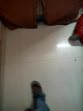 COUPLLE VILLAGE online show from December 2025 02:54:02 AM