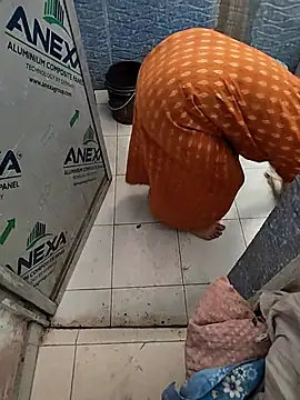 COUPLLE VILLAGE online show from April 2026 03:13:02 AM