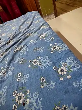 COUPLLE VILLAGE online show from October 2025 02:21:01 AM