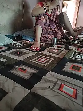 COUPLLE VILLAGE online show from May 2026 01:47:01 AM