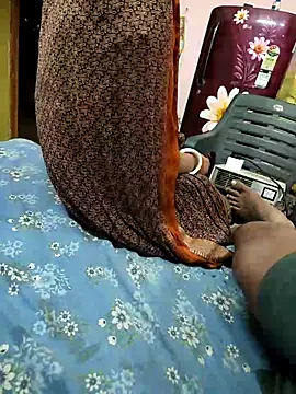 COUPLLE VILLAGE online show from February 2026 10:29:01 PM