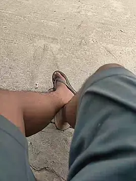COUPLLE VILLAGE online show from May 2026 01:47:02 AM