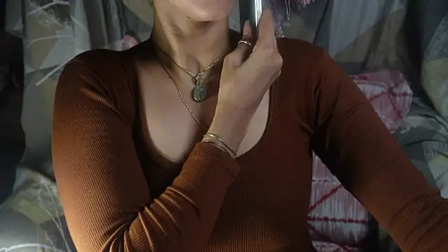 -AyeshaSinghania- online show from November 2025 08:30:01 AM