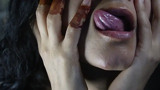 -AyeshaSinghania- online show from October 2025 05:25:01 PM