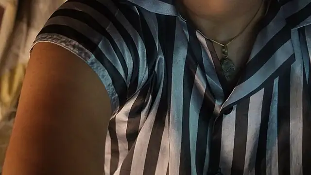 -AyeshaSinghania- online show from October 2025 05:34:02 PM