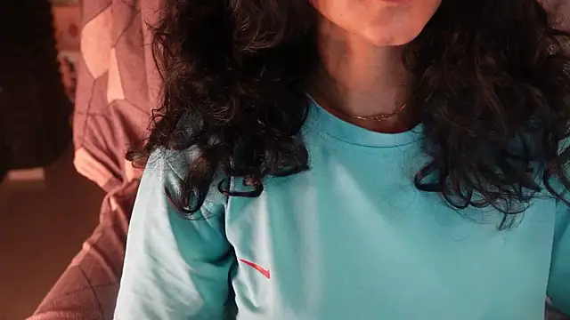 -AyeshaSinghania- online show from September 2025 10:28:02 AM