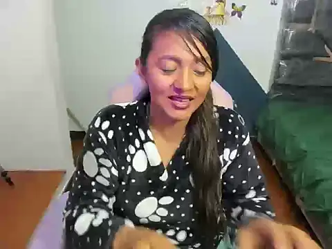 daleska ayala 1 online show from September 2025 03:17:02 AM