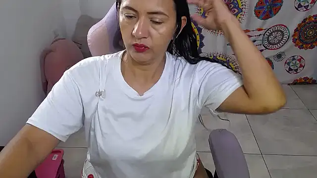 daleska ayala 1 online show from January 2026 03:30:02 PM