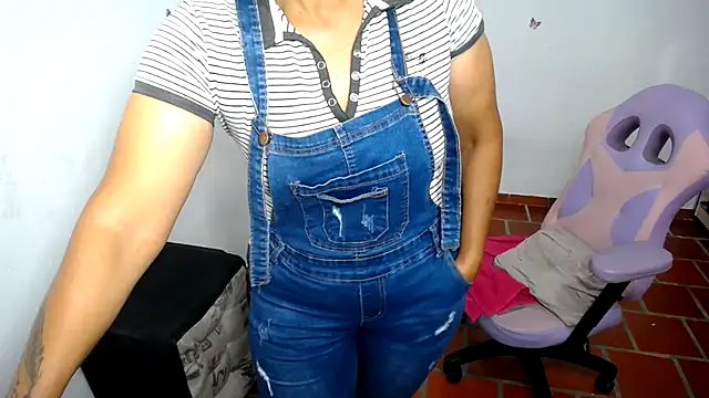 daleska ayala 1 online show from March 2026 04:14:01 AM