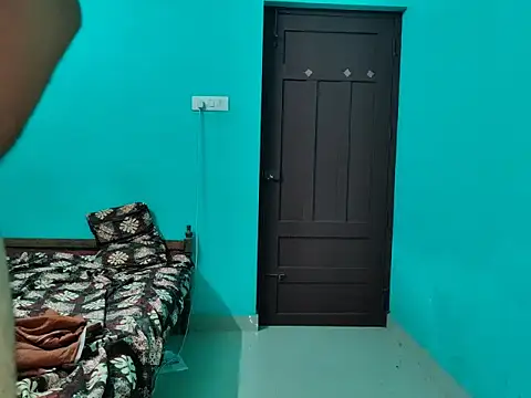 Sultryandrews online show from December 2025 04:11:01 PM