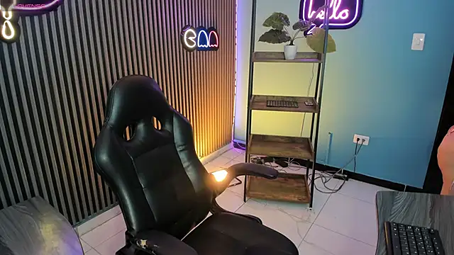 emily roberts1 online show from November 2025 03:38:02 AM