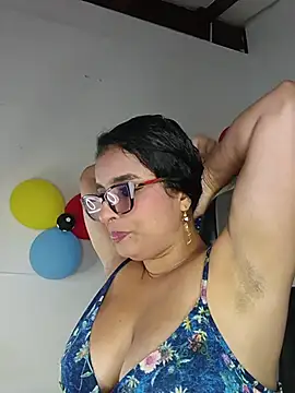 Snapshot of Alizon_1 chatting on June 2026 07:14:02 PM Alizon 1 online show from June 2026 07:14:02 PM