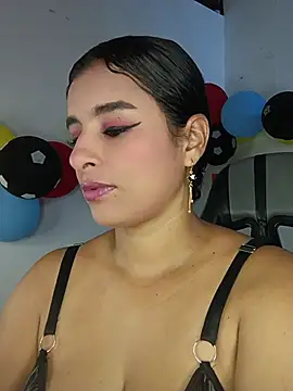 Snapshot of Alizon_1 chatting on June 2026 07:11:02 PM Alizon 1 online show from June 2026 07:11:02 PM