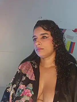 Snapshot of Alizon_1 chatting on July 2026 07:25:01 PM Alizon 1 online show from July 2026 07:25:01 PM