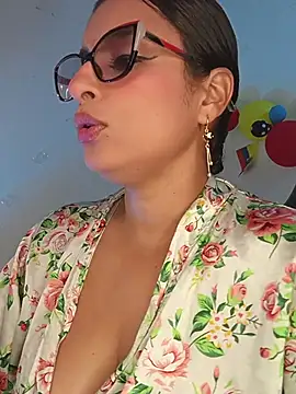 Snapshot of Alizon_1 chatting on July 2026 07:31:01 PM Alizon 1 online show from July 2026 07:31:01 PM