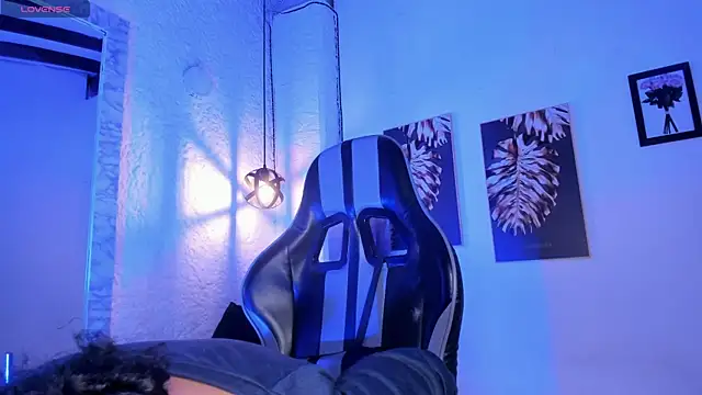 Alizon 1 online show from November 2025 07:50:02 PM