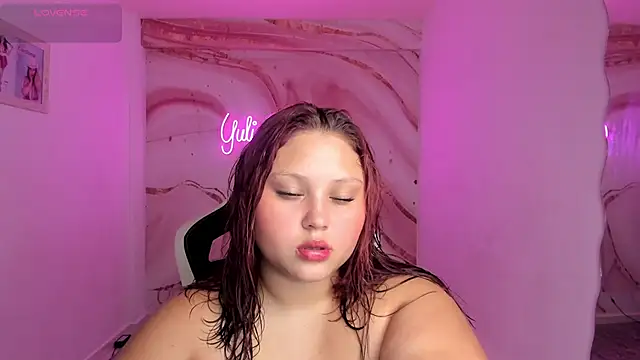 Snapshot of YuliCardona_ chatting on November 2025 04:33:02 PM YuliCardona online show from November 2025 04:33:02 PM