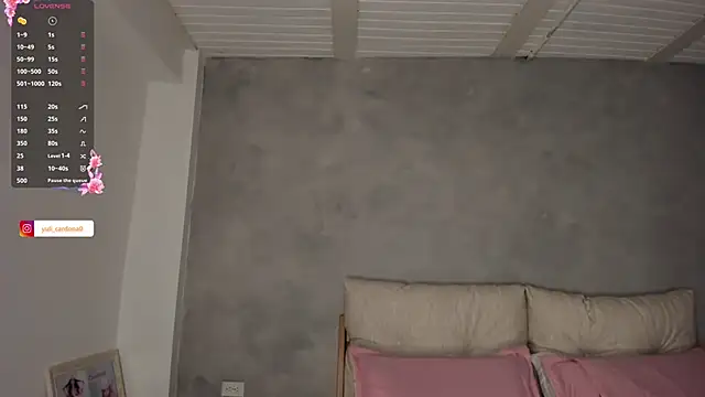 YuliCardona  online show from May 2026 07:06:02 PM