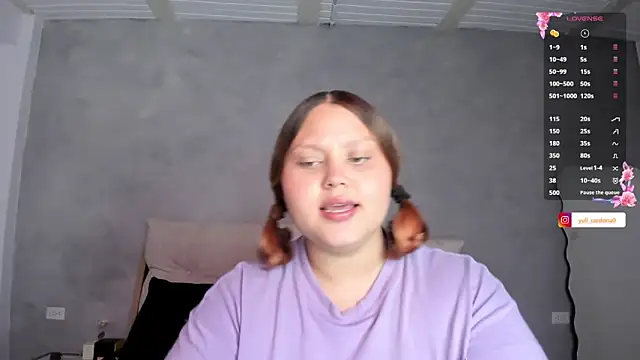 YuliCardona  online show from June 2026 09:10:02 PM