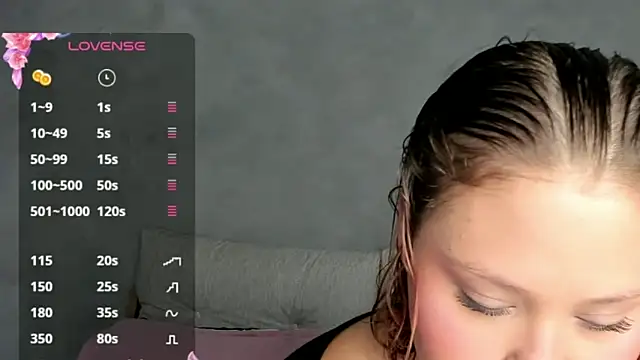 YuliCardona  online show from June 2026 07:47:01 PM