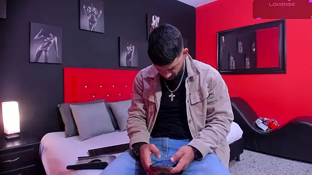 Thiagogomez online show from December 2025 12:22:02 PM